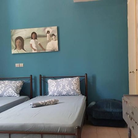 Ευρύχωρο Σπίτι Στην Πάτρα Appartement Buitenkant foto